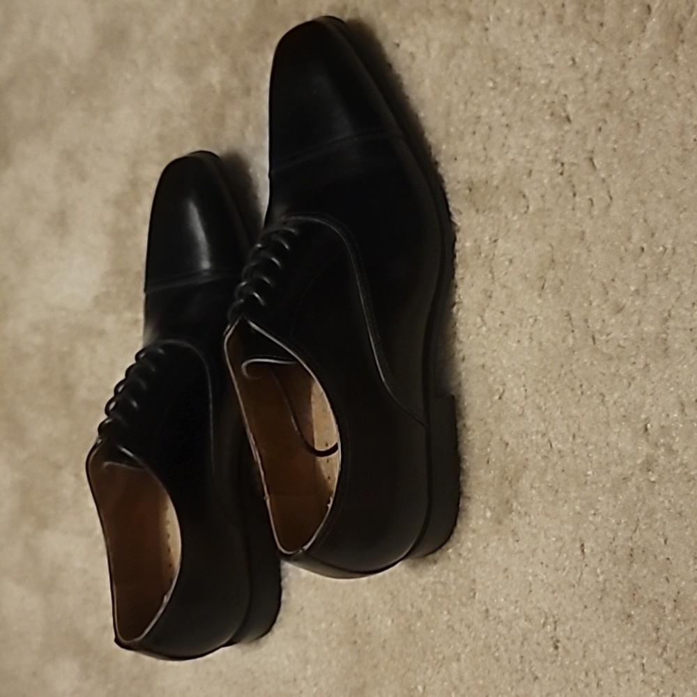 Florsheim Black Leather Cap-Toe Derby Shoes